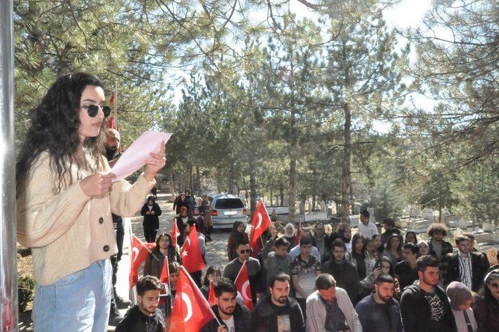 Sungurlu’da öğrenciler şehitler için yürüdü G5