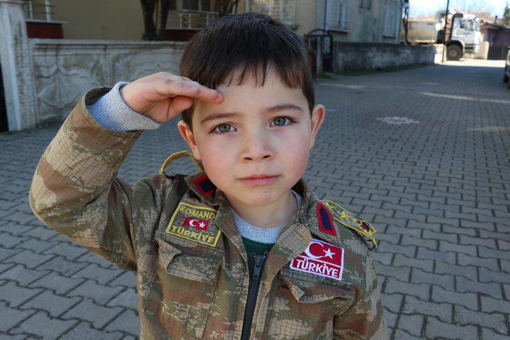 Şehit dayısı almıştı! Askeri üniformayı üzerinden çıkarmıyor G1