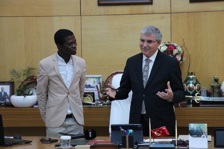 Nijer Cumhuriyeti heyetinden Başkan Ekrem Yüce’ye ziyaret G2