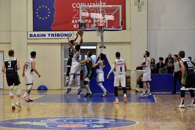 TB2L: ÇBSK: 68 - Başkent Yenişehir: 60