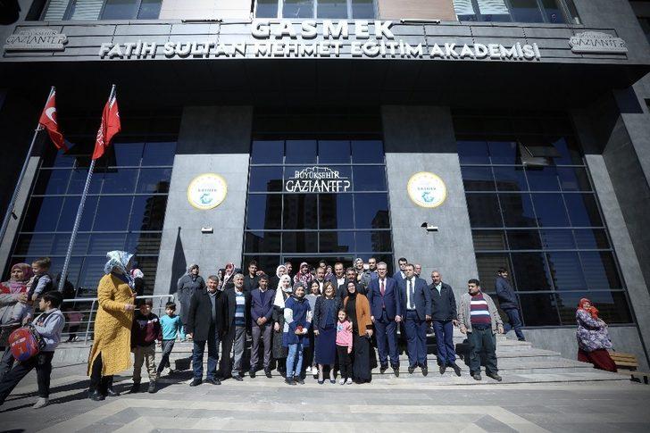 Başkan Şahin’den Beykent Gasmek Fatih Sultan Mehmet Eğitim Akademisi’ne ziyaret G4