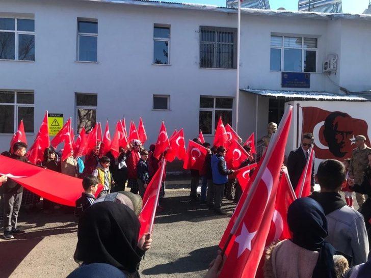İmam Hatip öğrencilerinden askere destek G4