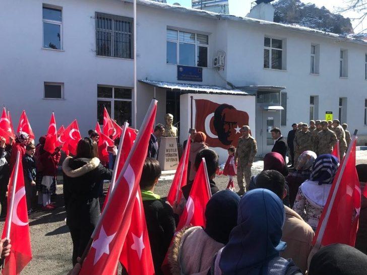 İmam Hatip öğrencilerinden askere destek G5