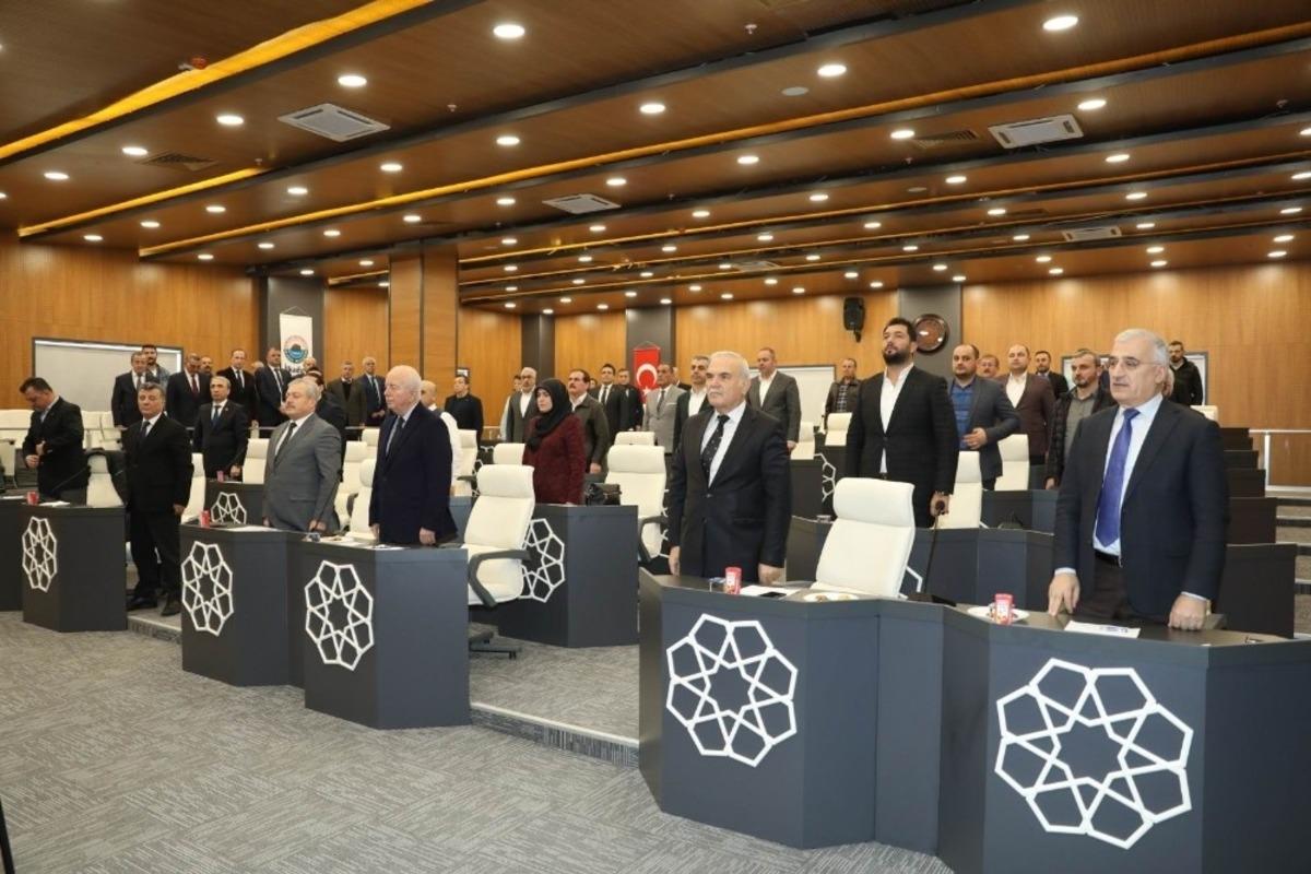 İlkadım Belediye Meclisi&rsquo;nde İdlib şehitleri unutulmadı