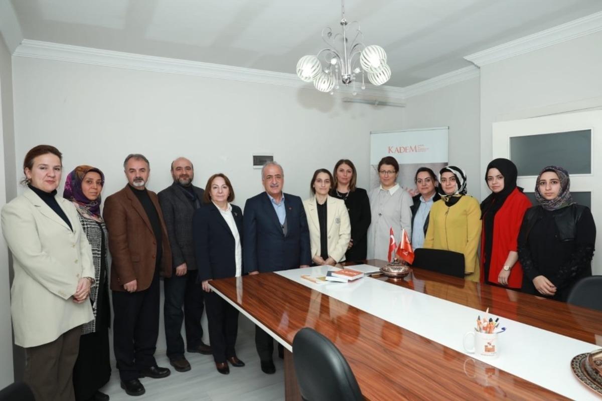 Rekt&ouml;r &Ccedil;omaklı, Kadem y&ouml;netimiyle bir araya geldi