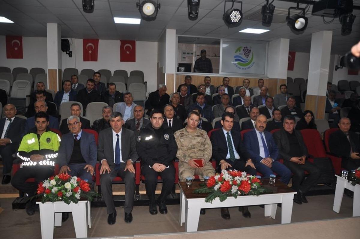 Kaymakam K&ouml;ksal, vatandaşlarla bir araya geldi