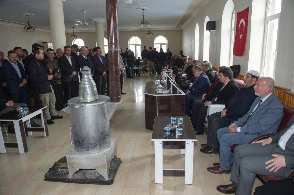 Vali Bilmez&rsquo;den İdlib şehidinin ailesine taziye ziyareti