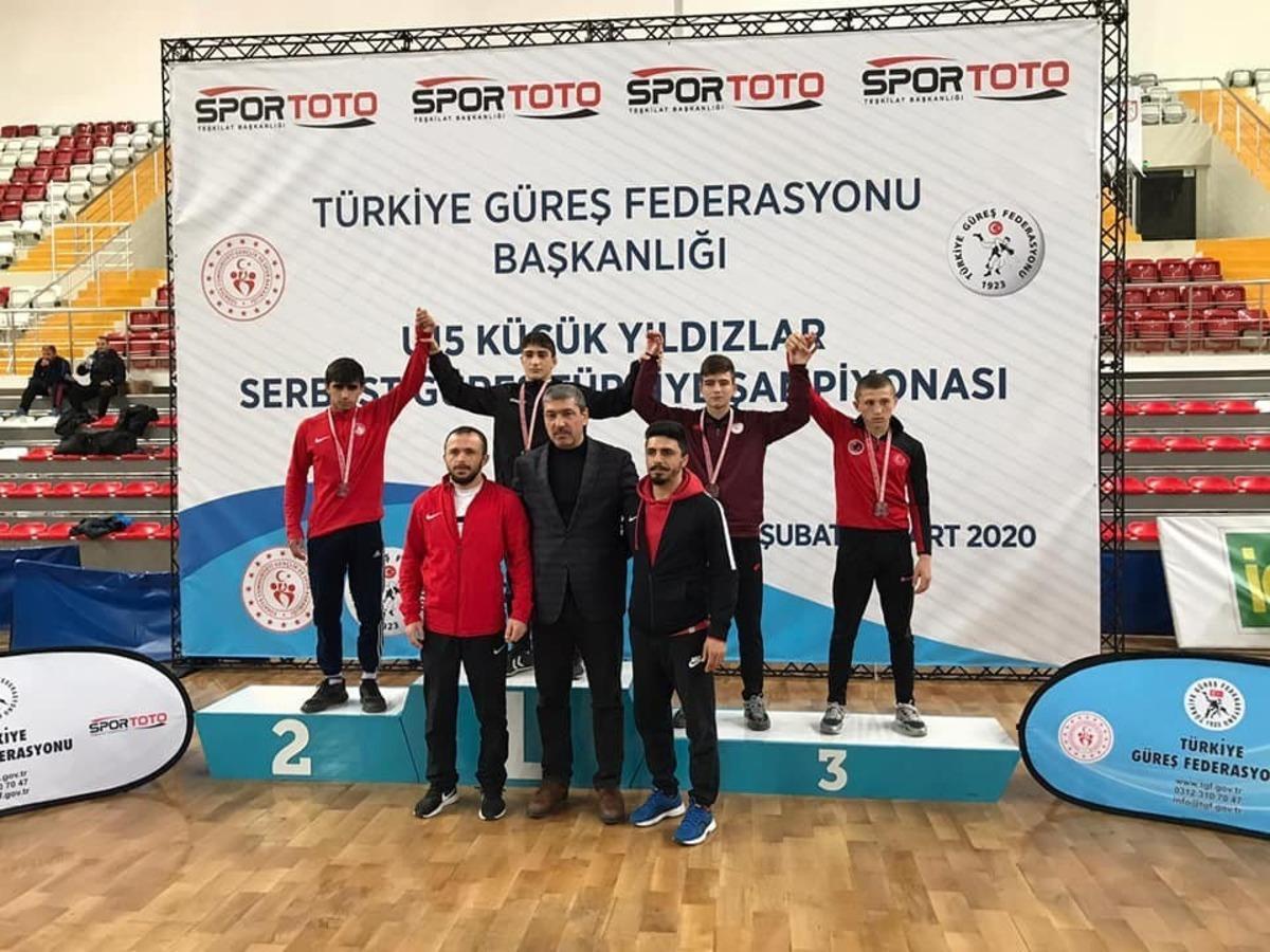 Korkutelili g&uuml;reş&ccedil;ilerin başarısı