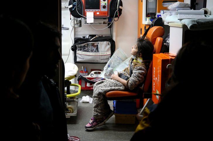 Bursa'da düzensiz göçmenleri taşıyan minibüs devrildi: 21 yaralı G5