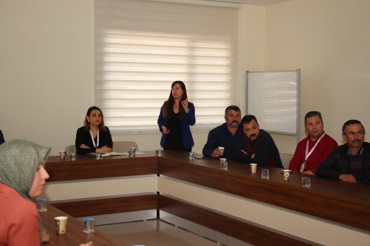 Temizlik personeline hijyen eğitimi verildi