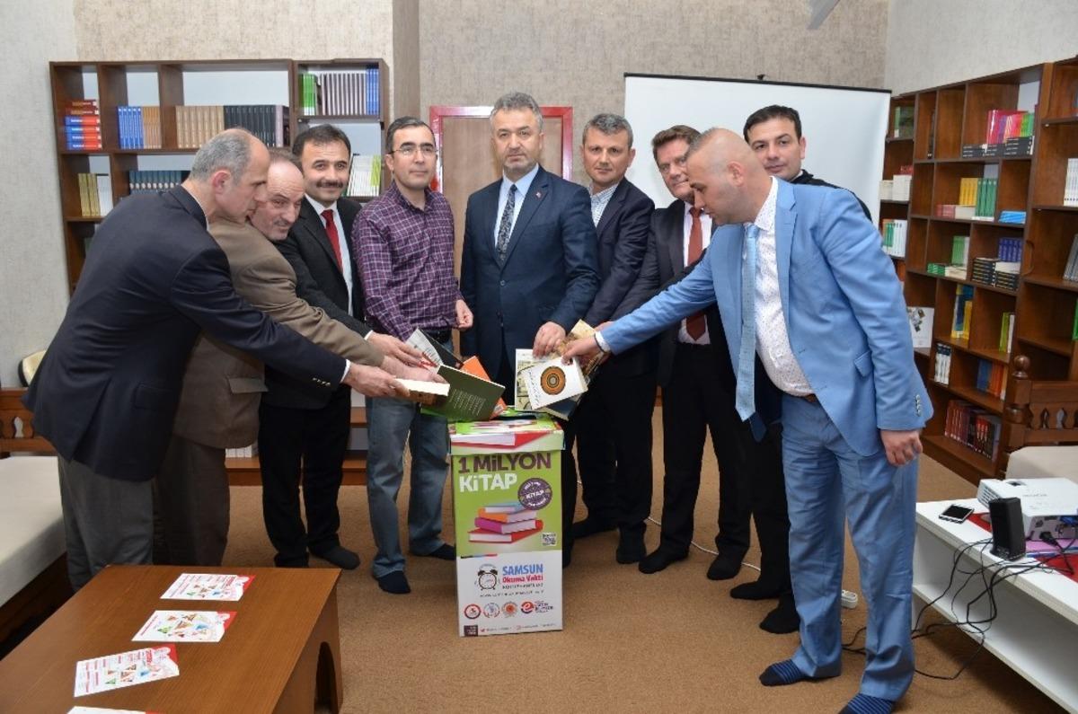 19 Mayıs il&ccedil;esinde okuduğunu paylaş etkinliği