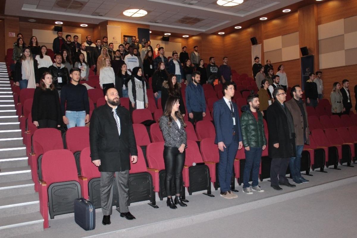 İnşaat sekt&ouml;r&uuml; uzmanları, Atılım &Uuml;niversitesi&rsquo;nde &ouml;ğrencilerle buluştu