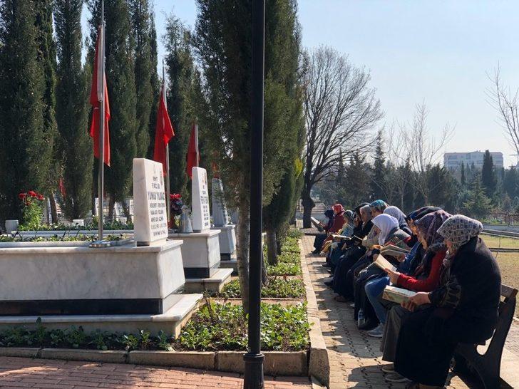 Bursalı kardelenler şehit abileri için dua etti G2