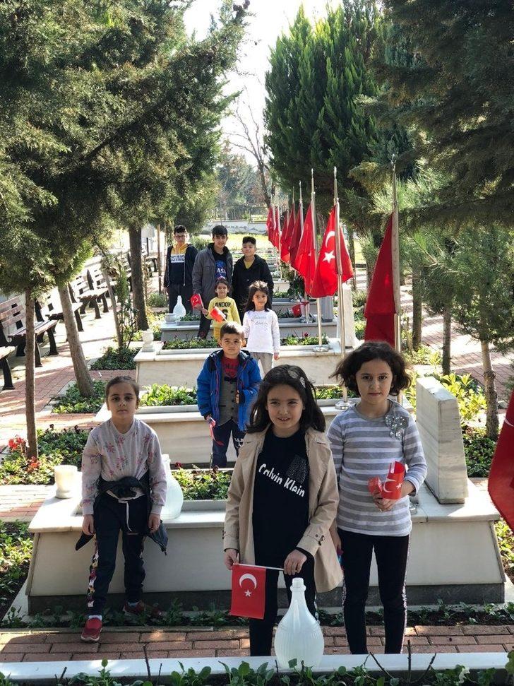 Bursalı kardelenler şehit abileri için dua etti G4