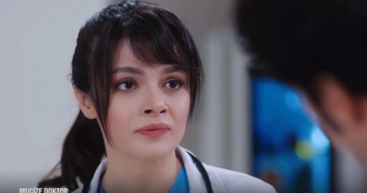 Mucize Doktor'un Nazlı'sı Sinem &Uuml;nsal'ın bu halini g&ouml;renler tanıyamadı