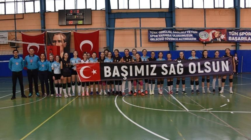 Voleybol takımından duyarlı davranış