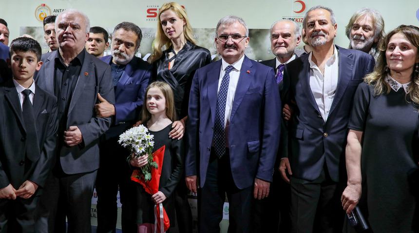 'Mendilim Kekik Kokuyor' oyuncularından Mehmetçik mesajı