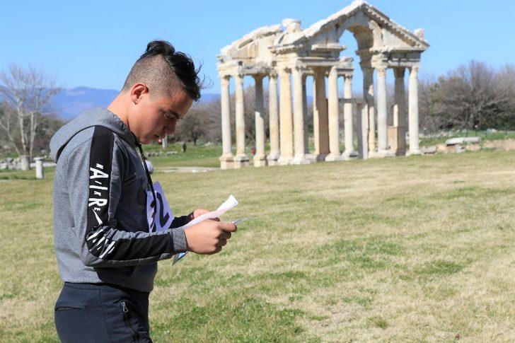 Sporcular antik kentte yarıştı G3