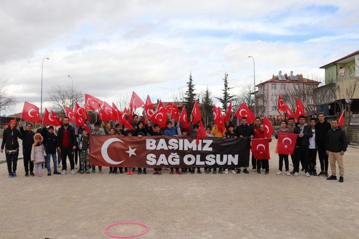 Karaman’da sporcular "Başımız Sağ Olsun" pankartı açtı G3