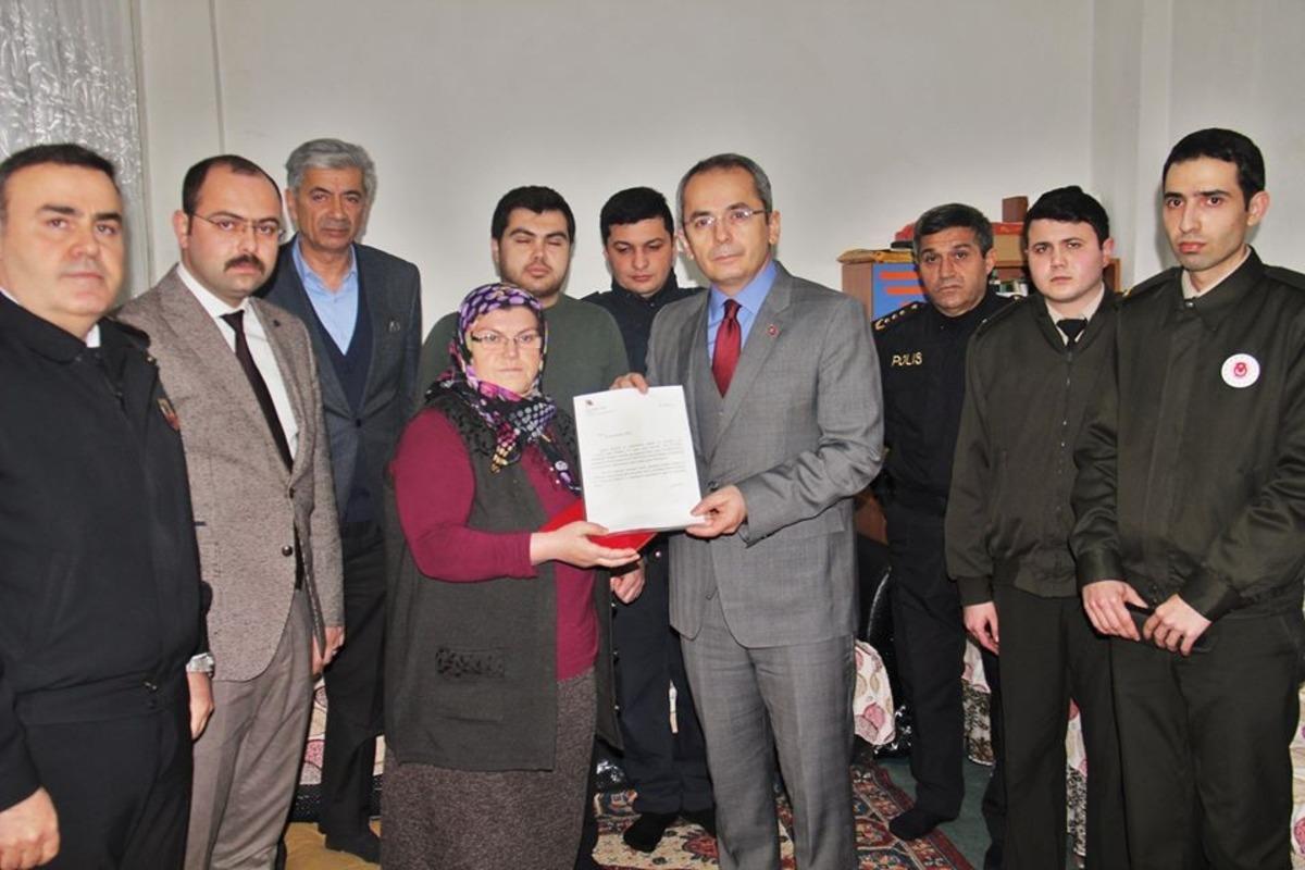 &Ccedil;ığ Şehidinin Beratı ailesine verildi