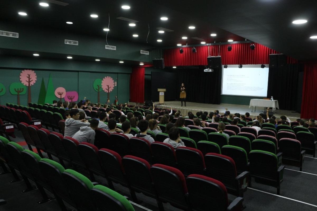 Kuşadası Belediyesi&rsquo;nden &uuml;cretsiz diyetisyenlik hizmeti