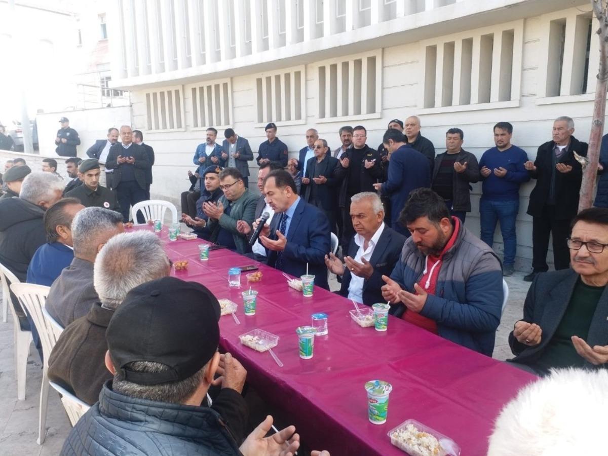 İdlib kahramanları Tavas&rsquo;ta dualarla yad edildi