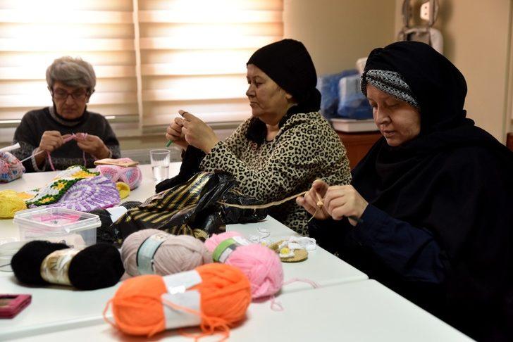 Fevzi Çakmaklı kadınlardan örgü kursuna yoğun ilgi G3