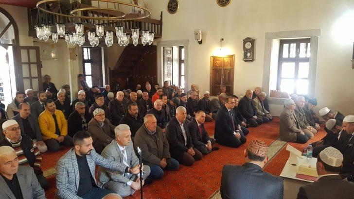 Tire’de şehitler için gıyabi cenaze namazı kılındı G2