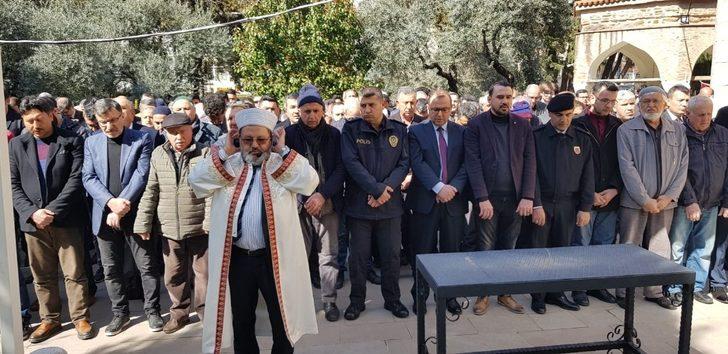 Tire’de şehitler için gıyabi cenaze namazı kılındı G3