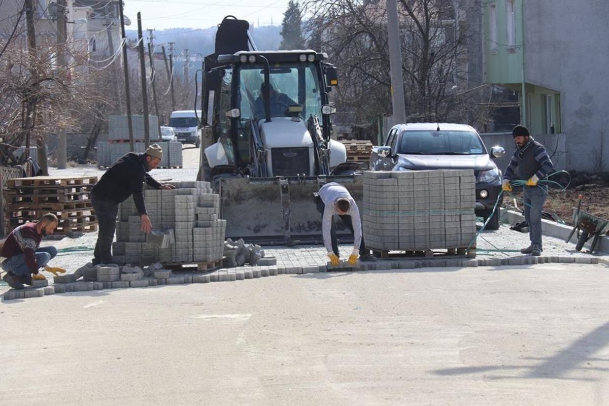 Ergene&rsquo;de yol yapım &ccedil;alışmaları s&uuml;r&uuml;yor