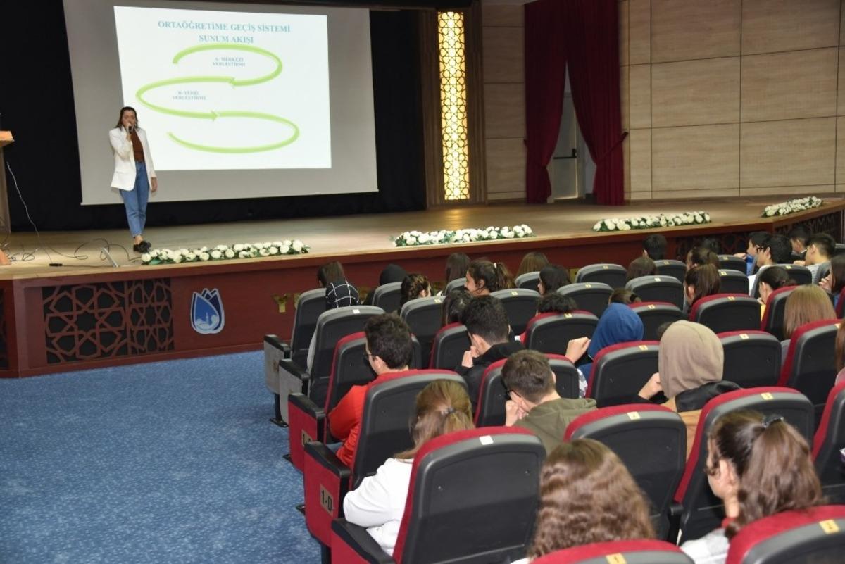 YEGEM &ouml;ğrencilerine motivasyon semineri