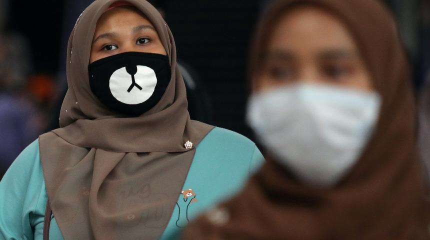 D&uuml;nya genelinde yeni tip koronavir&uuml;s bulaşan kişi sayısı 97 bini aştı