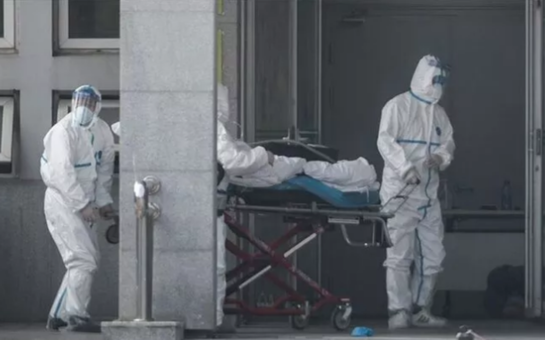 Koronavir&uuml;s nasıl yayılıyor? Akıllı telefonlara dikkat