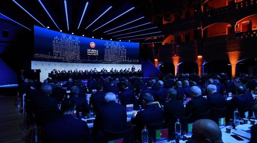 UEFA Kongresi Amsterdam’da yapıldı