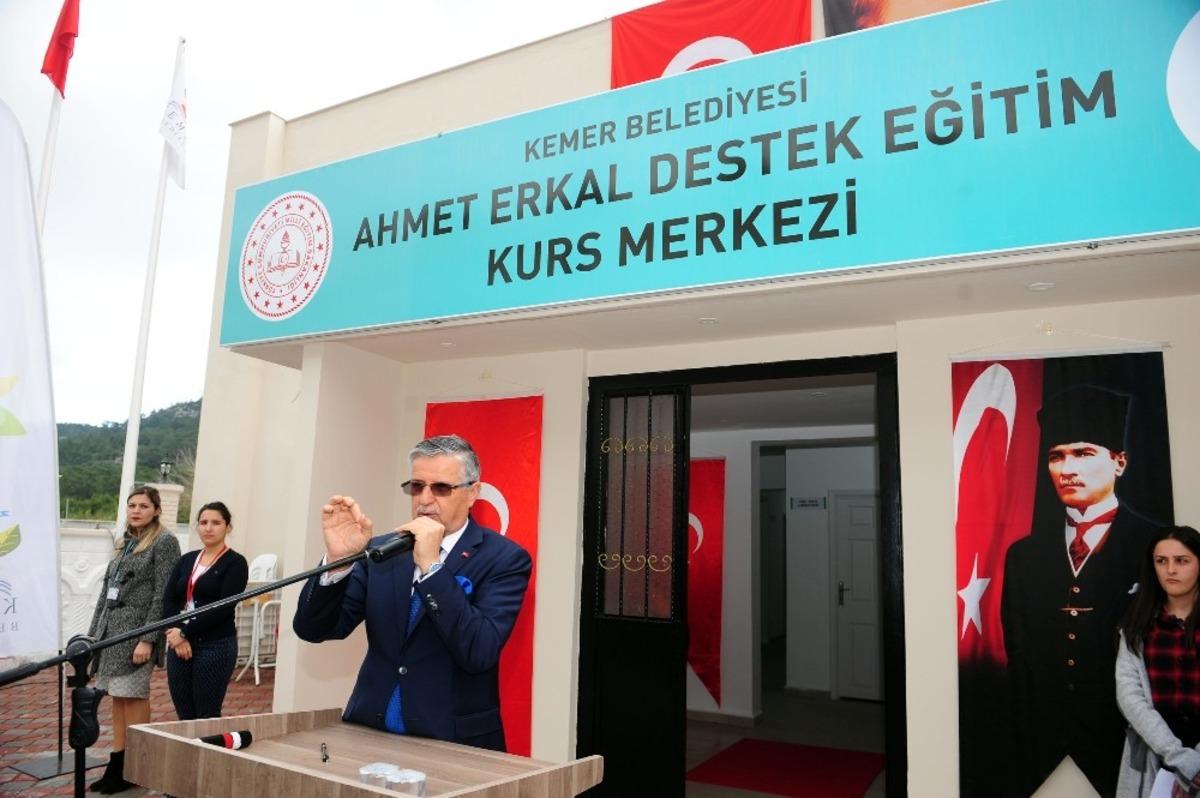 Ahmet Erkal Destek Eğitim Kurs Merkezi a&ccedil;ıldı