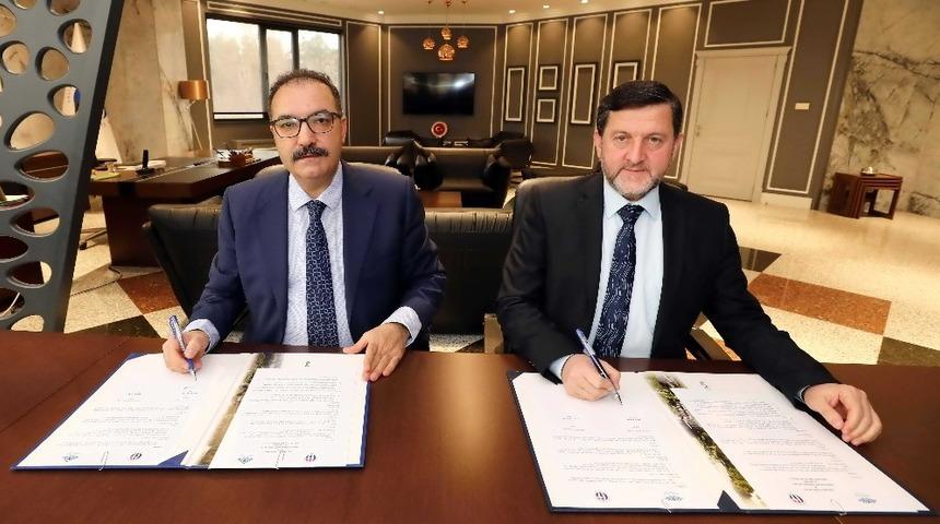 GA&Uuml;N ile Eğitime Sınırsız Eğitim Derneği arasında destek protokol&uuml;