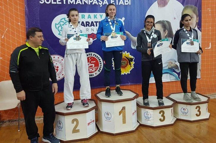 Bursalı karatecilerden 9 madalya G3