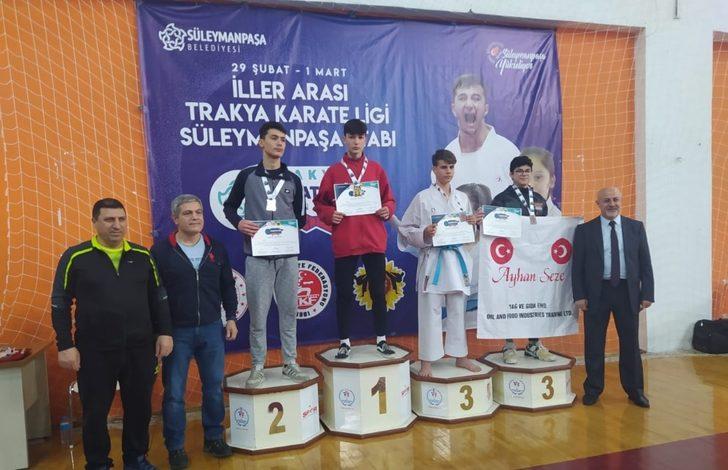 Bursalı karatecilerden 9 madalya G5