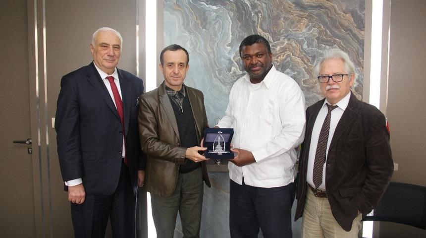 Dr. Zafer Beken: "Gambiya ile iş birlikteliğine a&ccedil;ığız"