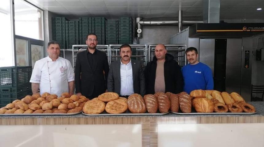 &Ccedil;i&ccedil;ekdağı il&ccedil;esinde halk ekmek fırını &uuml;retime başladı