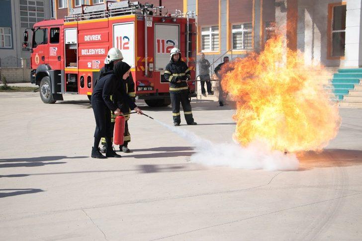 Devrek’teki okullarda yangın tatbikatı G3