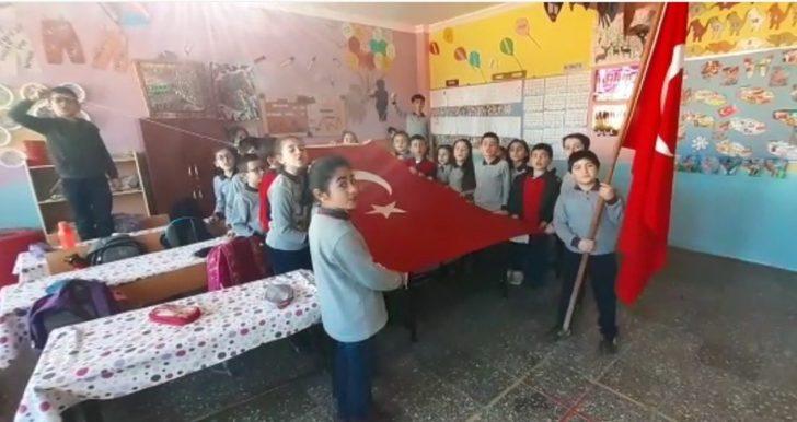 Minik yüreklerden Mehmetçiğe büyük destek G1