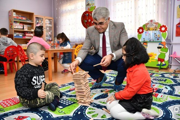 Vali Gürel okul ziyaretlerine devam ediyor G2