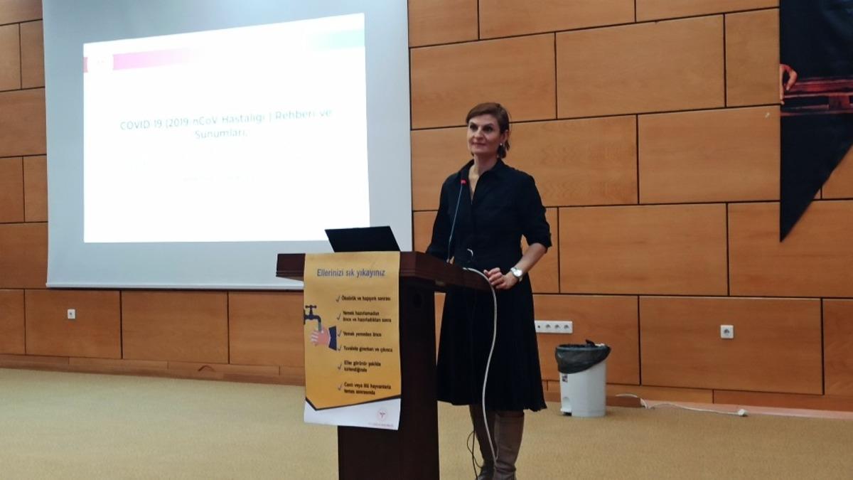 Sağlık &ccedil;alışanlarına korona vir&uuml;s eğitimi verildi