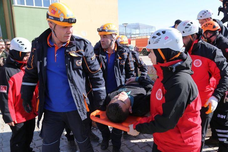 Sivas’ta nefes kesen tatbikat G1