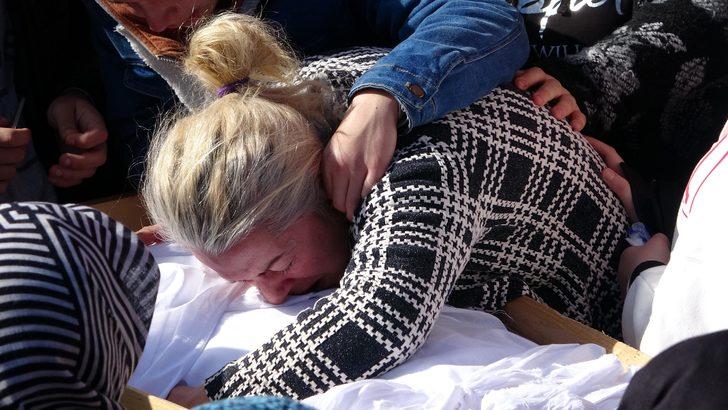 Son sözü 'anne' olan Aleyna'ya, annesinden zor veda G2