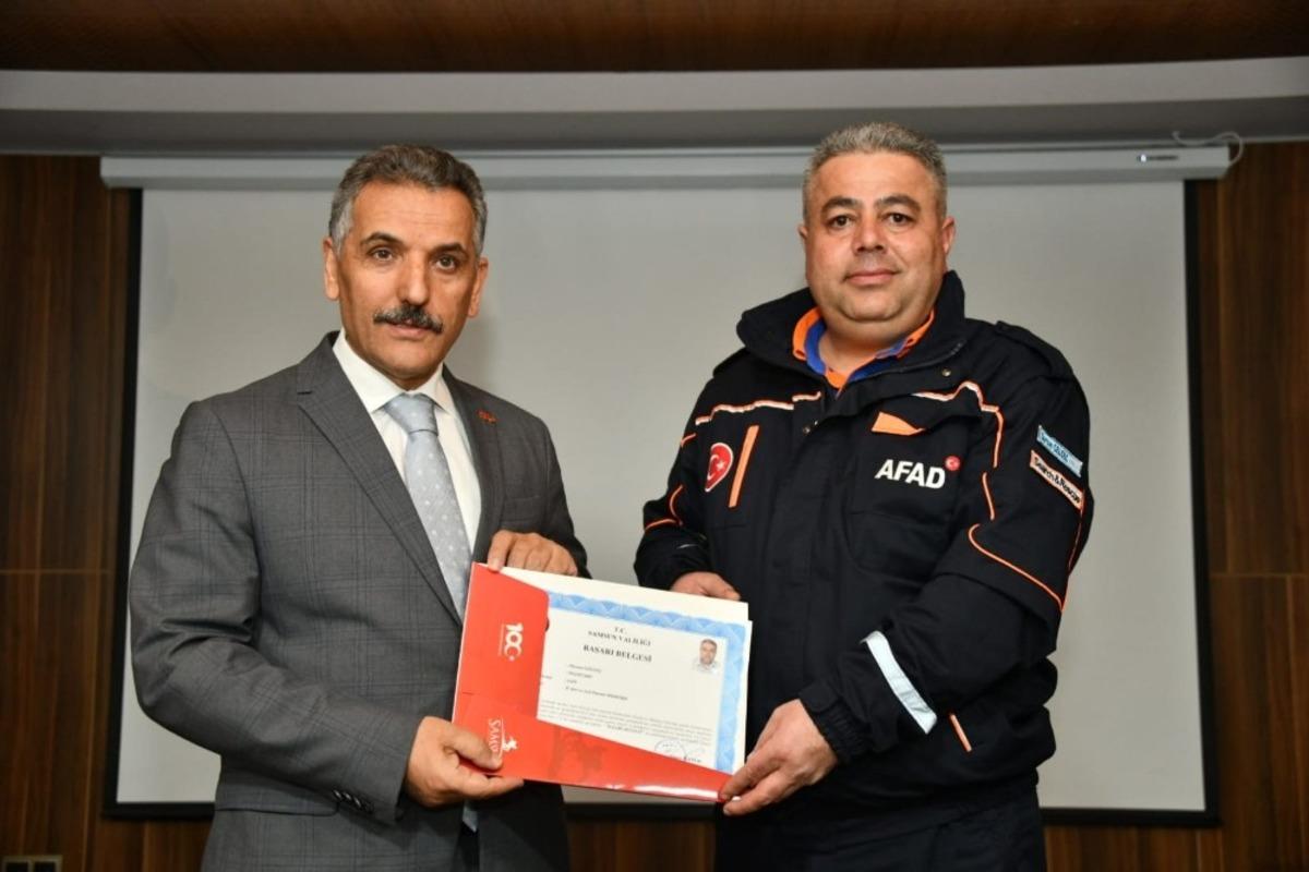 Vali Kaymak: &ldquo;2000&rsquo;den &ouml;nce yapılan binaların mutlaka g&ouml;zden ge&ccedil;irilmesi gerekiyor&rdquo;