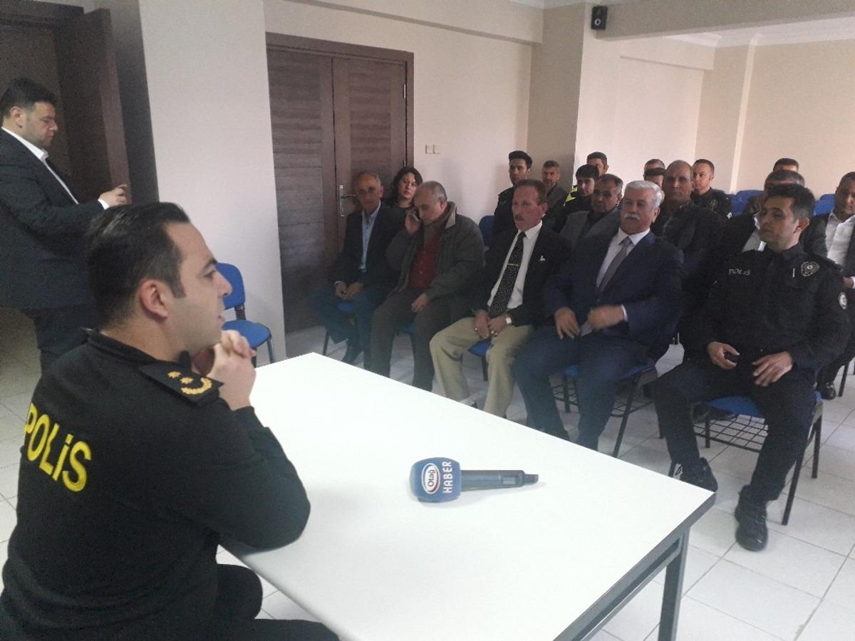 Kozan Emniyet M&uuml;d&uuml;r&uuml; Ferdi B&uuml;y&uuml;katak, sağduyu &ccedil;ağrısında bulundu