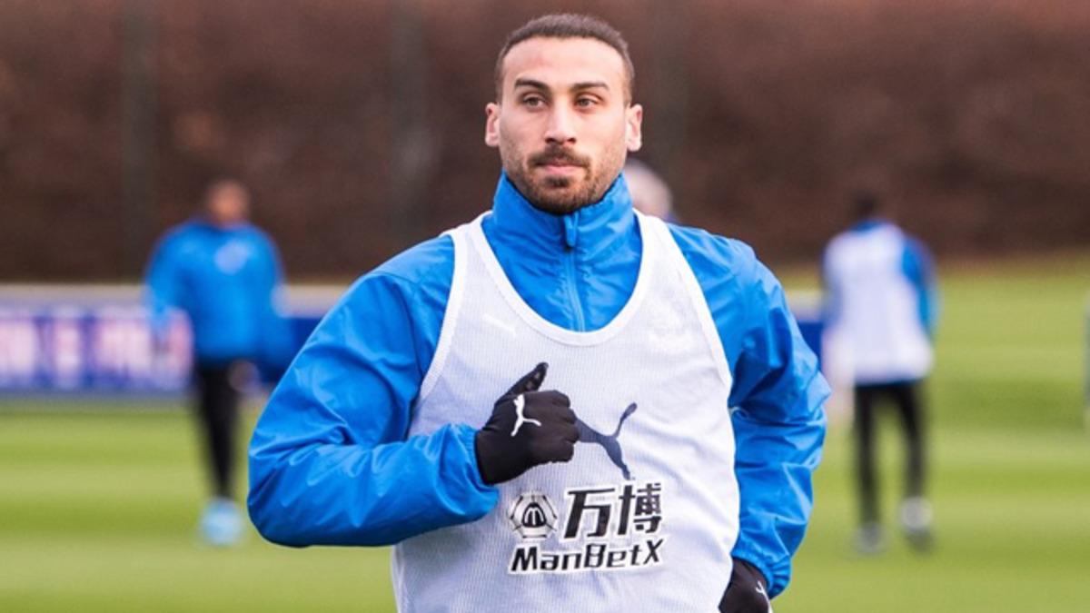 Cenk Tosun 6 ay sahalardan uzak kalacak