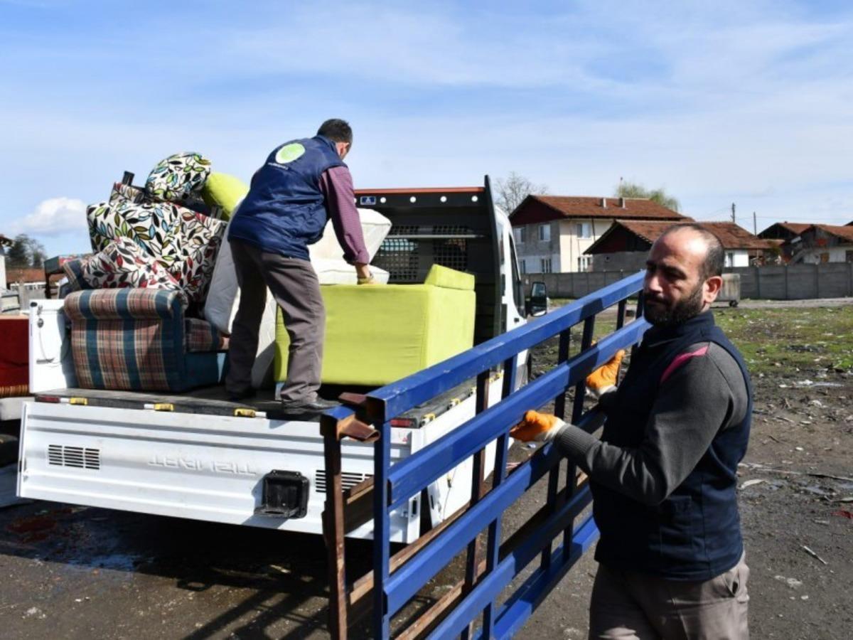 D&uuml;zce&rsquo;de yoksul ailenin ihtiya&ccedil;larını karşılandı